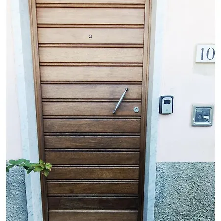 Vicolo Bugliolo 10 -
